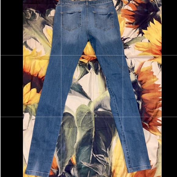 Doesn’t fit me anymore - Picture 2 of 2